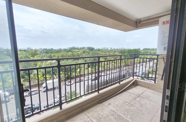 真实急售 翡丽湾一梯一户 小高层 送车位聊大 精装四室双卫