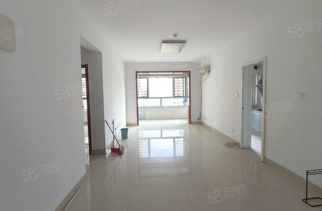 金柱绿城 2房 周边配套完善