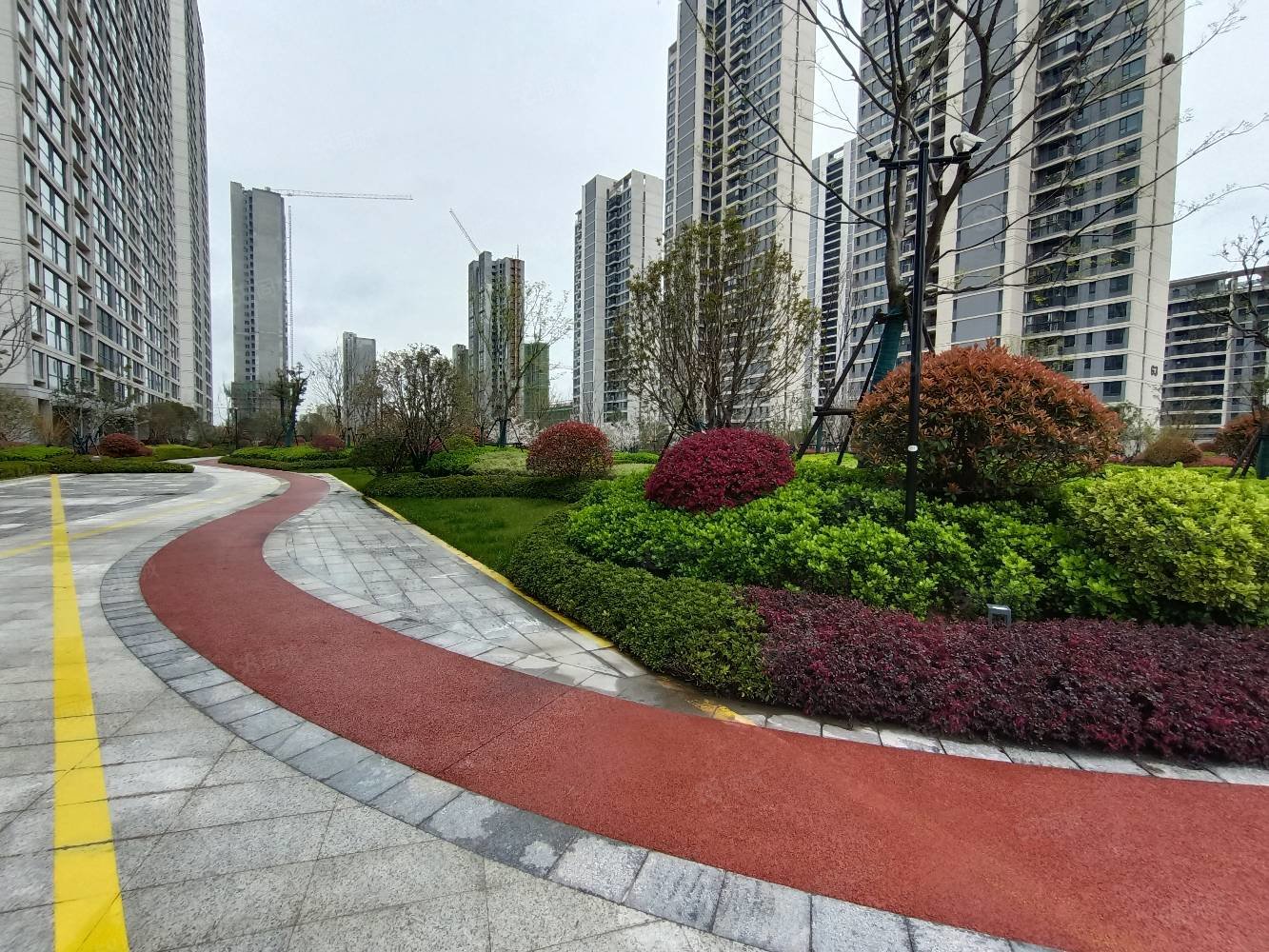 【10图】置地天玺现房小三房 即可装修 好楼层可看部分江,置地安庆