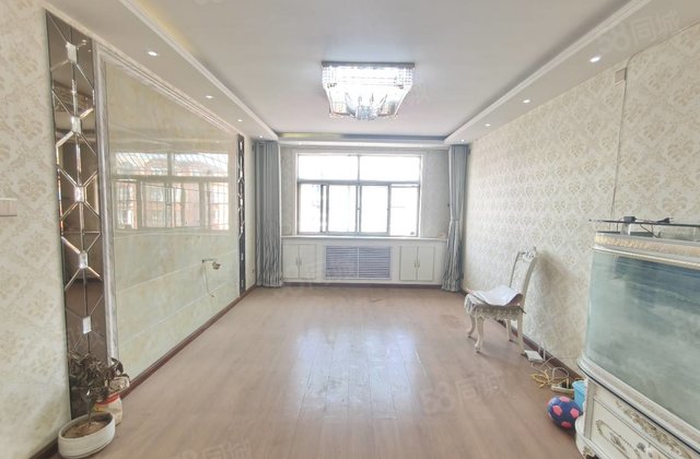 农机公司家属院 产权清晰 南北通透 低容积 中间楼层采光好