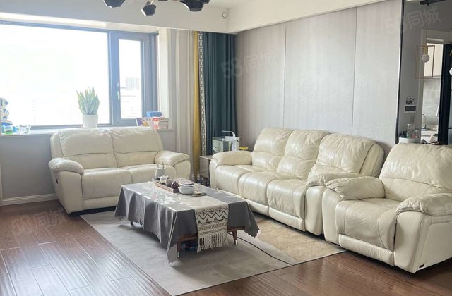 德馨园 精装 带车位 地下室 看房方便