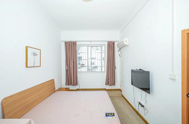 凤城三村1室0厅29.89㎡108万二手房图片