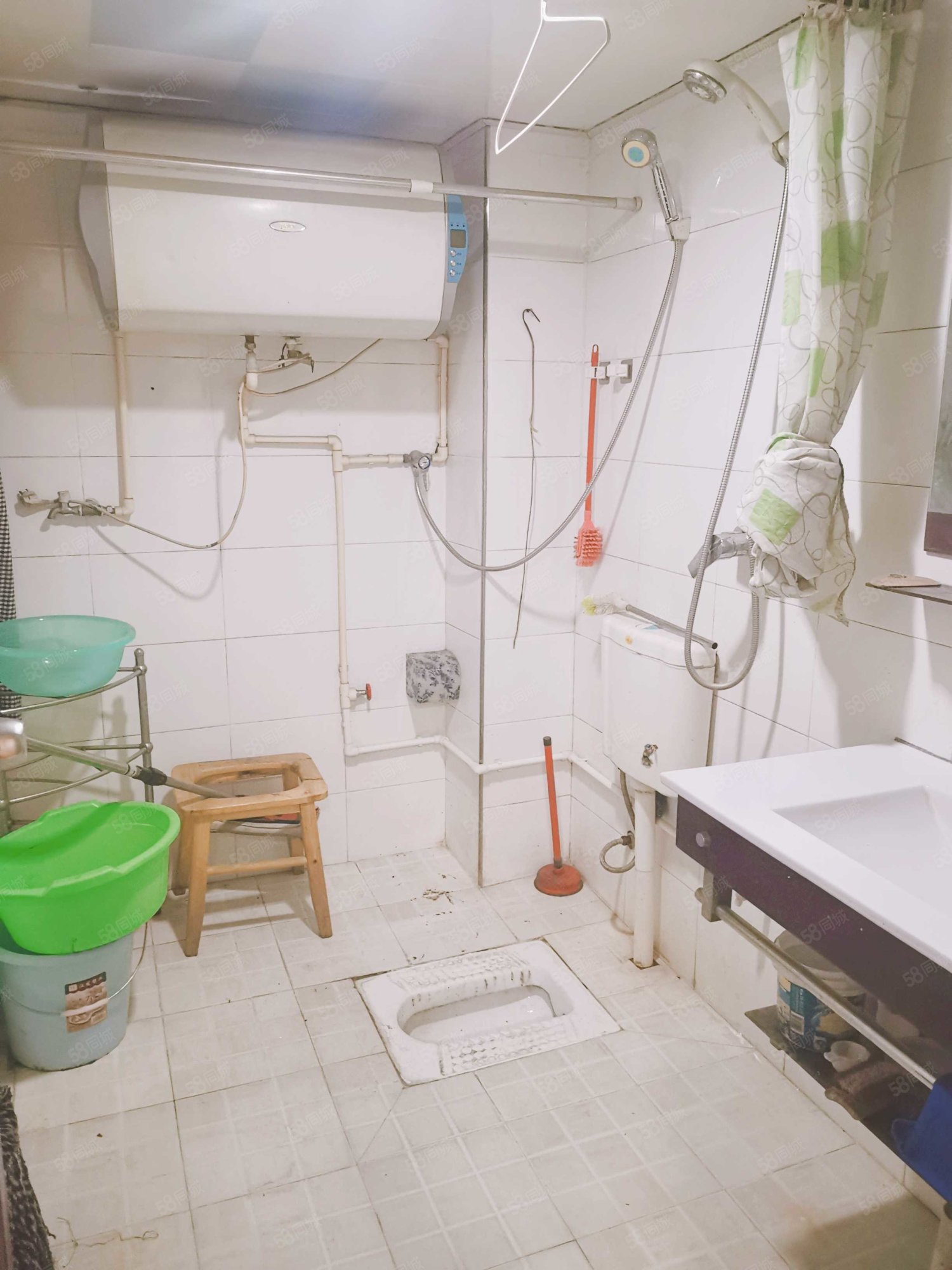 红卫三公司小区3室1厅1卫88.87㎡南30万