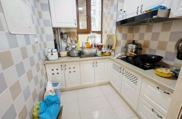 大众中央公园2室2厅84㎡77万二手房图片