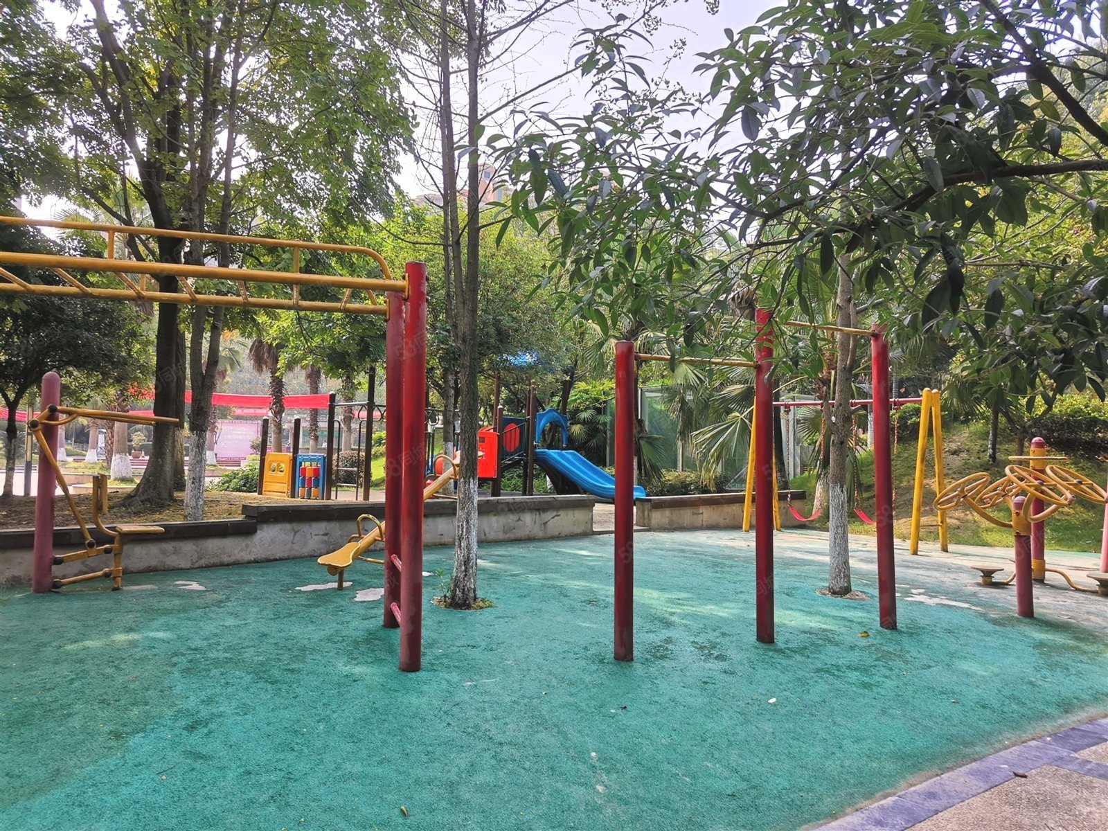 小区:小区为【水沐天城】新都难得绿化小区,环境好,舒适,安逸,品质