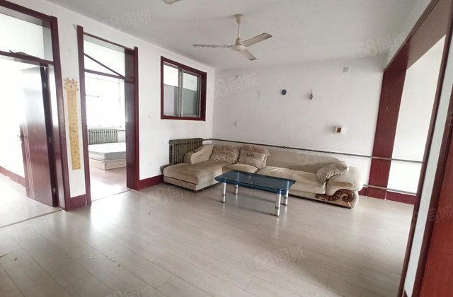 急售文轩本部，裕昌文轩，闸南商厦，好楼层，三室，满二