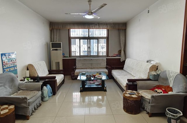 金鼎附近，孝心楼层，户型很好，停车方便，