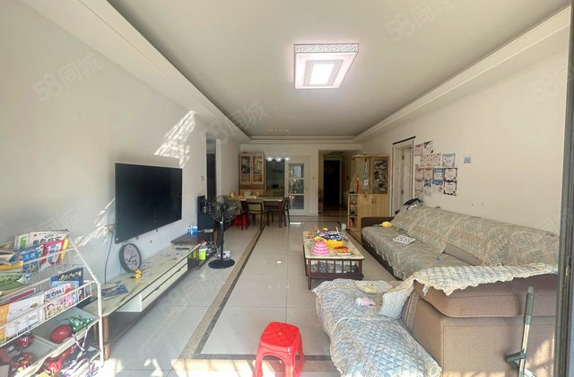 万科珠江东岸(四期)4室2厅149㎡135万二手房图片