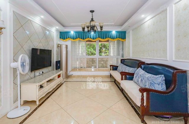 八方小区(C区)3室2厅124.23㎡290万二手房图片