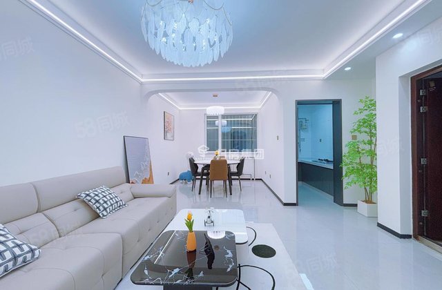 急售      香江 水城雅居婚房精装修经典三室价格可谈