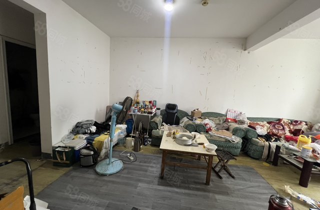 香江附近 铁路家属院 水城雅居 站北花园 刚需小三室电梯房