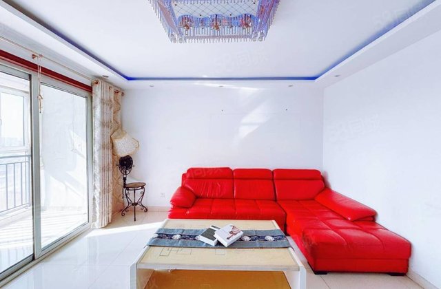 急售单价四千，电梯好楼层，精装大两室西湖馨苑望湖花园金立一诺