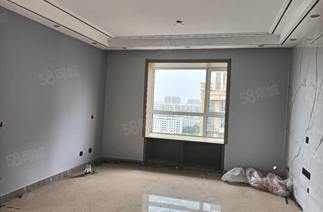 东昌丽都 东昌甲第 振华旁 三室两卫 边户 带储藏室 免大税