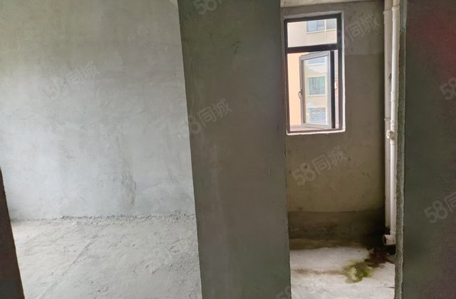 新陆国际3室2厅113.99㎡34万二手房图片