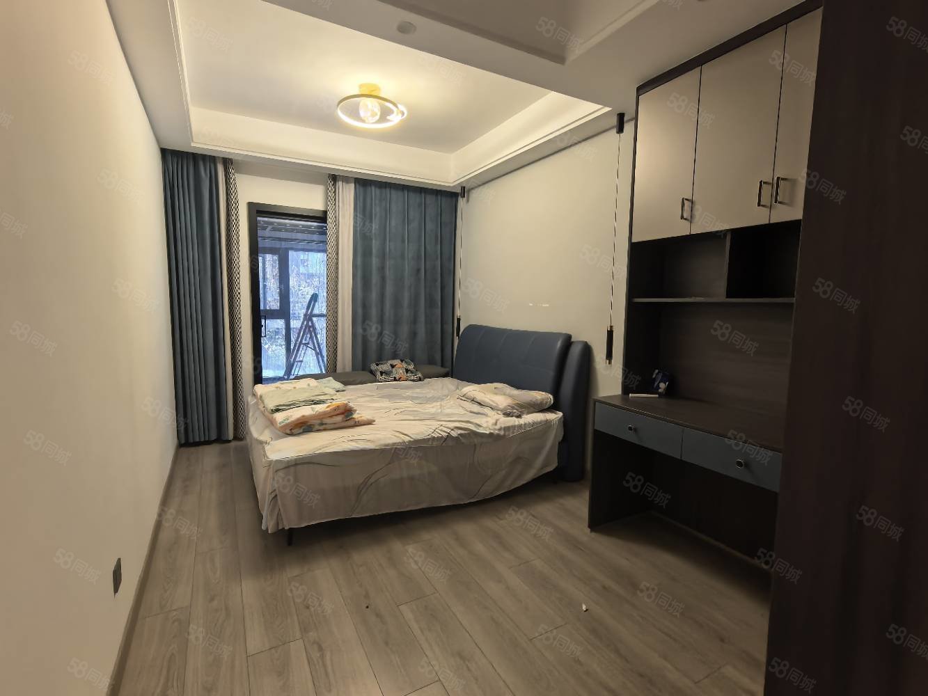 港中旅公元6室2厅3卫143㎡南北189万