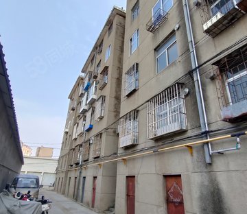 城东沟村后住宅楼