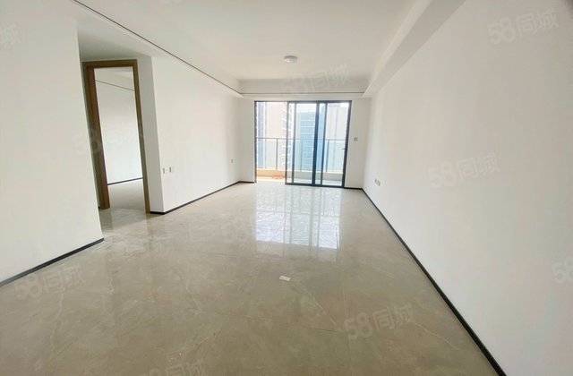 佳兆业广雅院3室2厅93.4㎡150万二手房图片