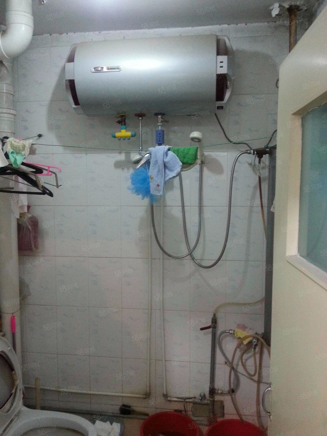 濱河路小區(qū)1室2廳1衛(wèi)75.51㎡南北135萬