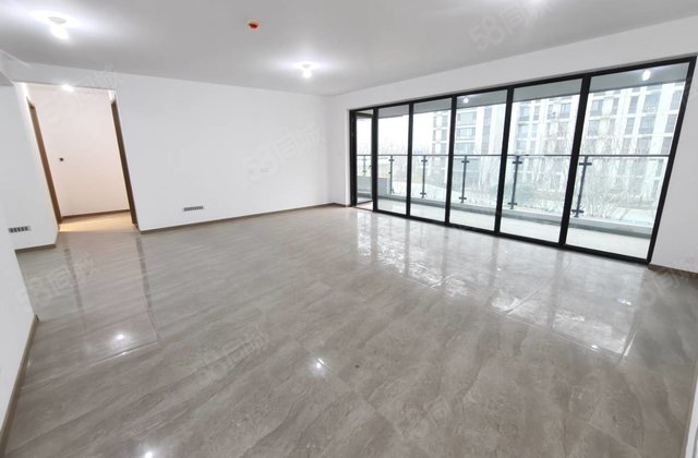 实验 松贵府 城市芳华蘭园小洋房新房未住可隔四室带储