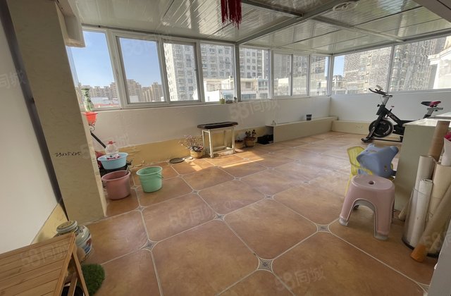 190平顶层复试！带前后大露台！四居双卫 东昌东校 天安怡园