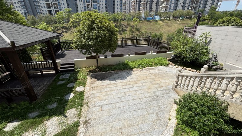 天屿花城((别墅)6室2厅6卫396㎡南北336万