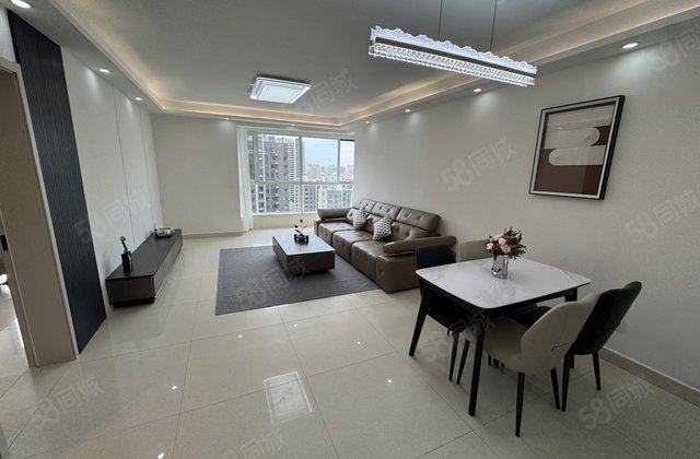 西边户！送储藏室，  的楼层，看房方便，阿卡一期，品质装修！