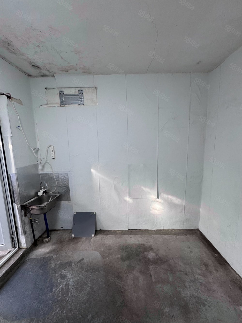 大格巷胡同小區(qū)1室0廳0衛(wèi)10㎡南北228萬