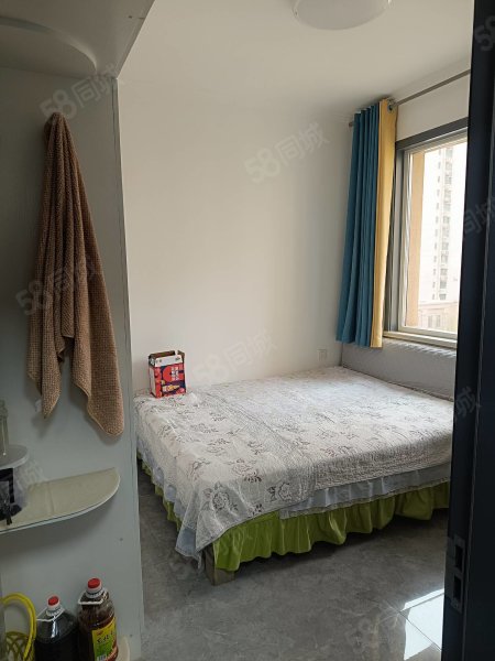 阳光一品135万精装修四室两厅两卫带车位储藏室