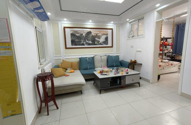 东昌路！东昌中学！精装三室！拎包入住！金鼎！市委家属院