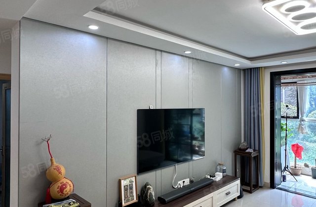 合适可谈 阿卡(三期) 配套齐全 精装修送家具送车位价格可议
