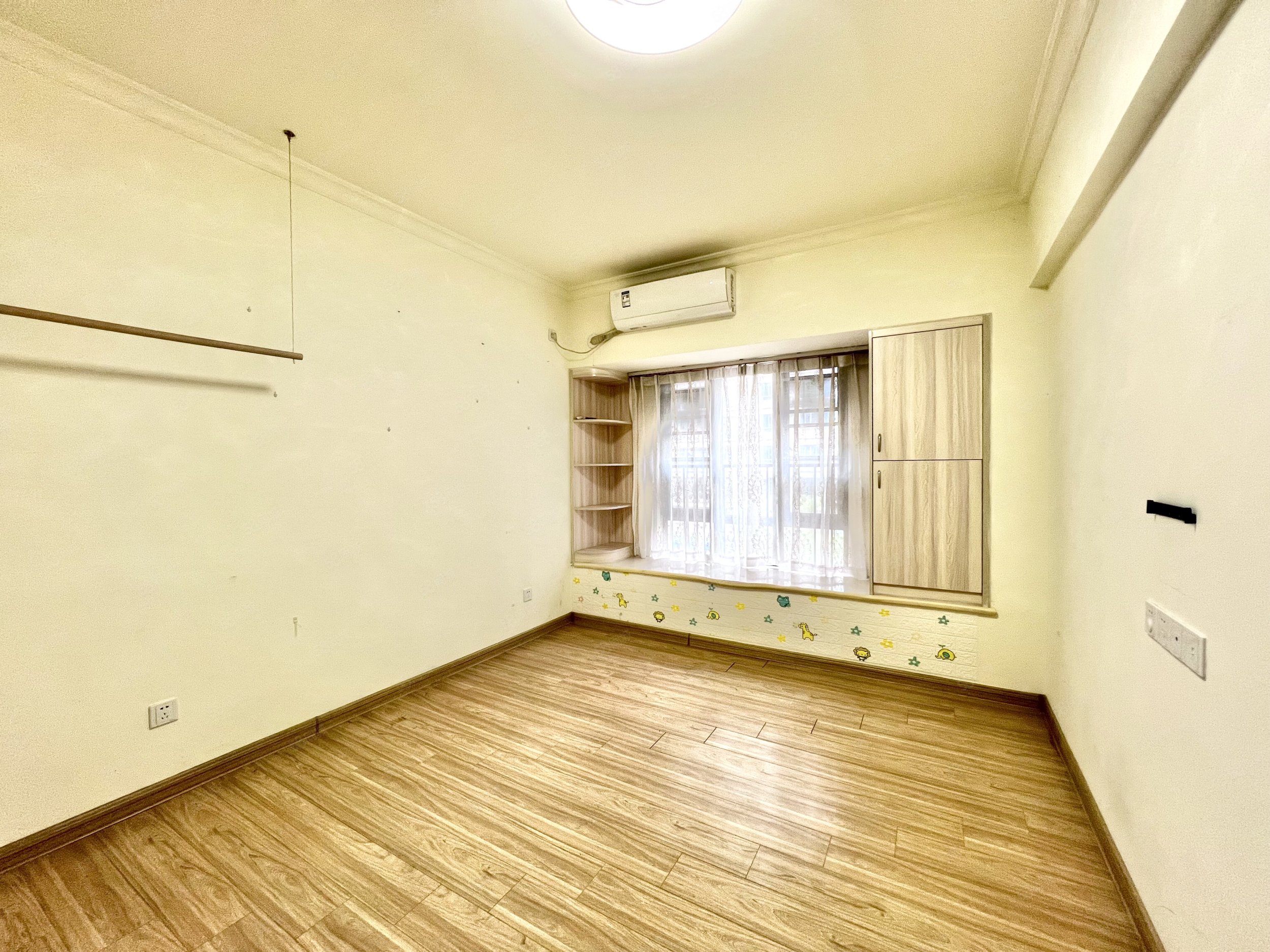 韶关碧桂园3室2厅2卫115㎡南55万