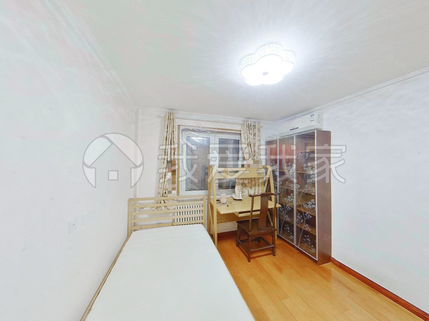 芳草苑小區(qū)3室1廳1衛(wèi)106.8㎡南北860萬