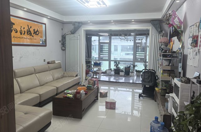 鸿顺花园|建设西路4室2厅2卫159平方