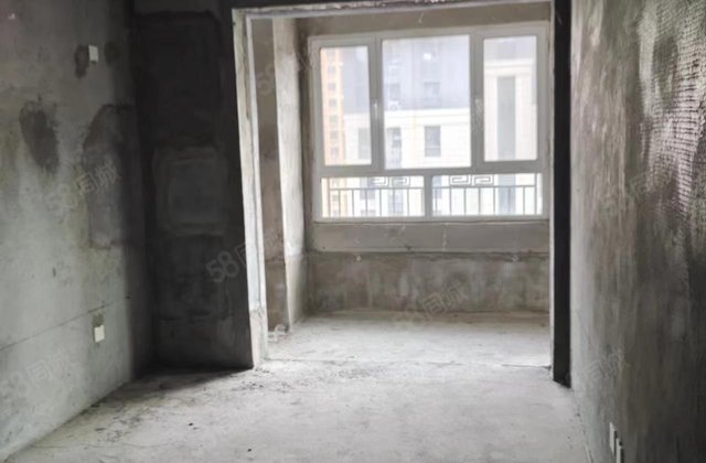 翡翠名郡3室2厅127㎡92万二手房图片