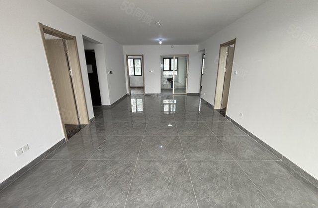 二中附近翡丽湾儒晨小高层边户四室随时看房有密码