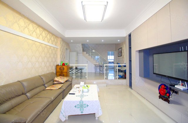 弘民新城4室2厅145㎡135万二手房图片