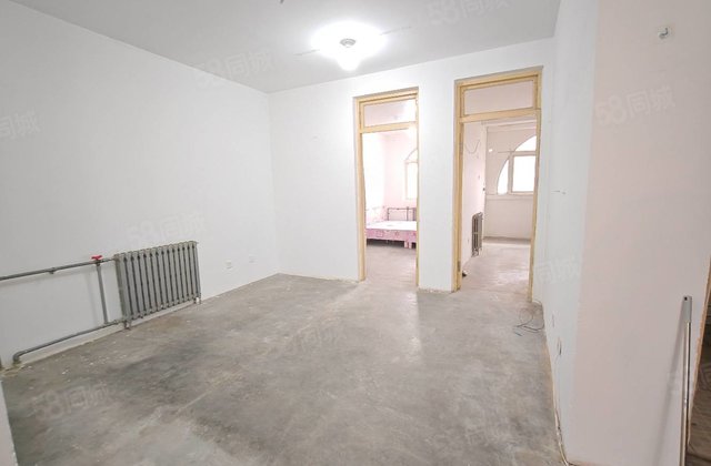 闸北 威尼斯  回民小区 文轩！东关！标准三室！