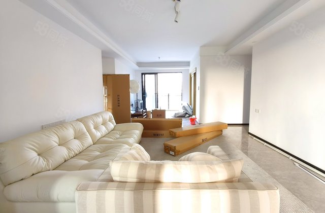 龙光玖龙玺4室2厅140.63㎡210万二手房图片