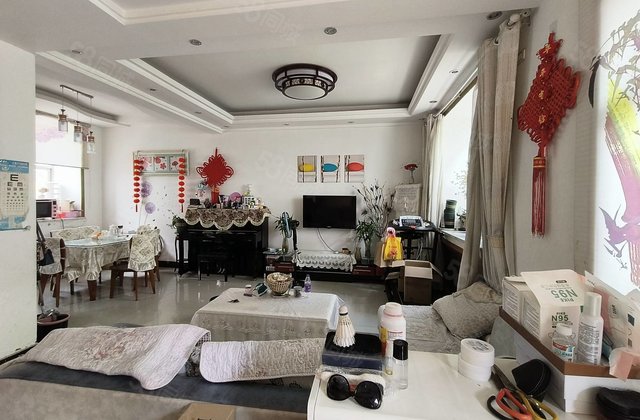 滨城商业中心住宅楼4室2厅153.28㎡42万二手房图片