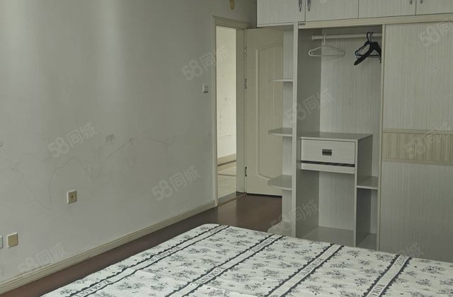 房东苑中学！实验  ！昌润莲城精装三室！拎包入住！