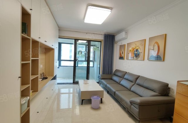 民生 精装三室 送车位储藏室 房东诚心出售