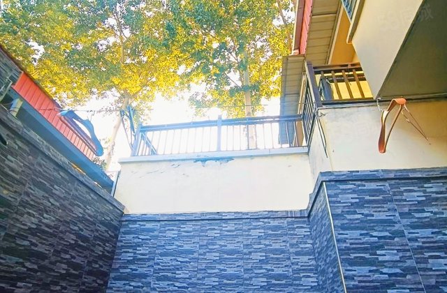 金鑫巷小区4室2厅105㎡148万二手房图片