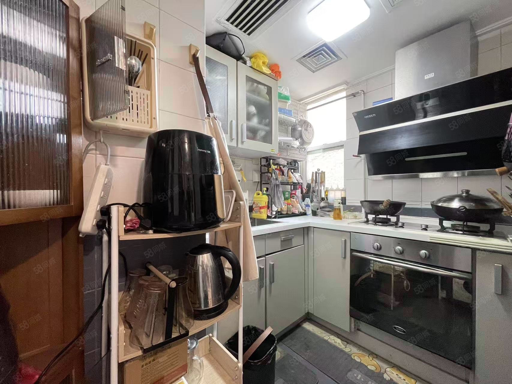 嘉華世紀(jì)2室1廳1衛(wèi)92.47㎡南528萬