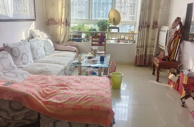 香江北站前街新房三室两卫房东调动工作急售