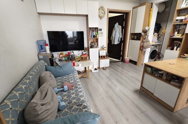 老文轩八中电梯地暖房！温馨小两室，商品房住宅！