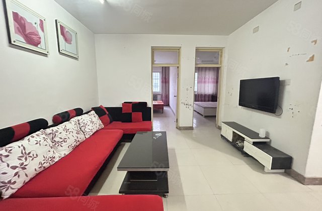 45万 市医院附近      三室 泊庄颐和园 停车方便