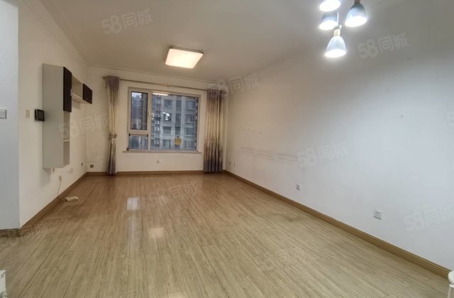 急售 送车储高端小区 绿化好 户型好 精装修好楼层