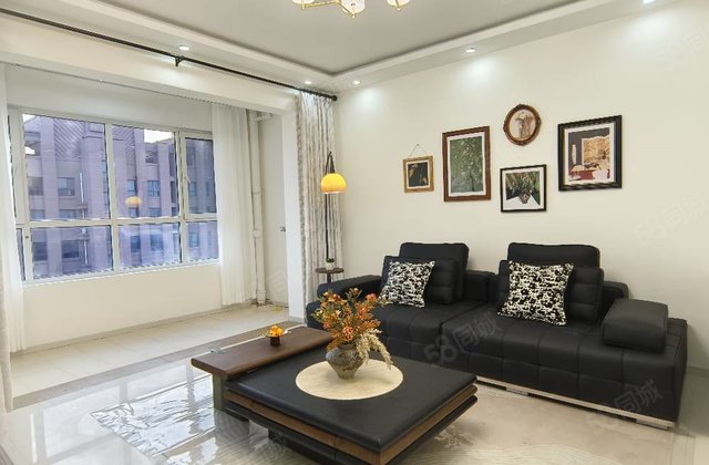 新城邦，万豪，三室两厅，送储藏室，送精装修