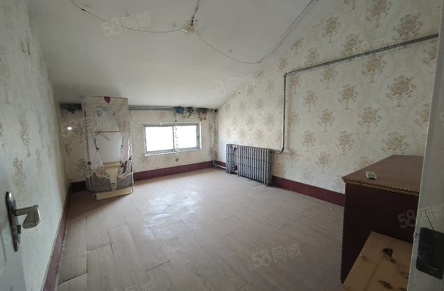 市中心单价6k总面积 150平 东昌本部 多层复式 单独带院