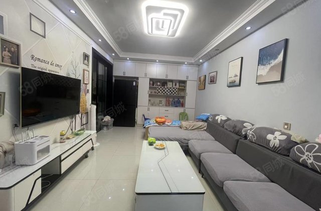 二中文苑旁，金柱大学城可割三室56万